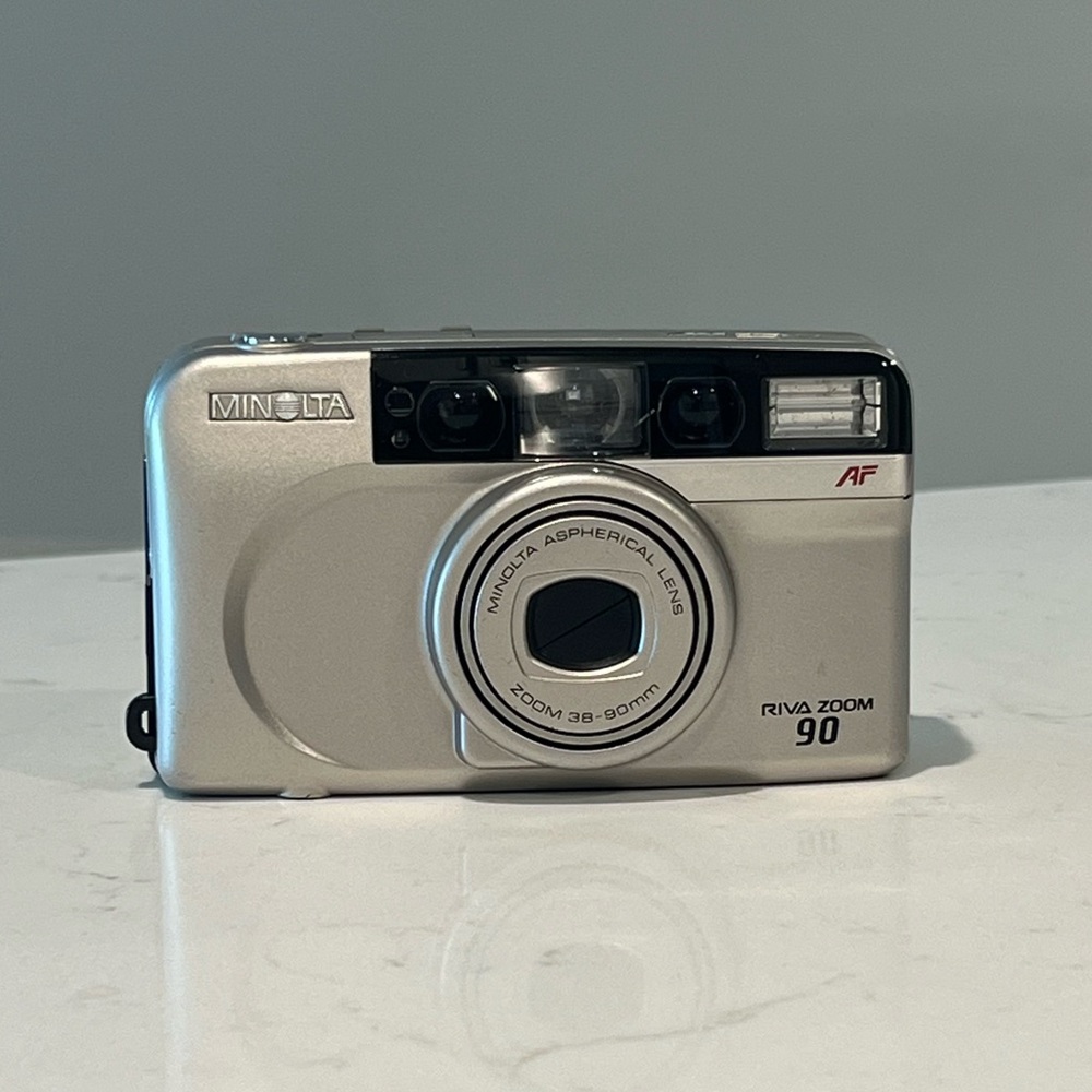 Minolta Riva Zoom 90 | Vintage Film Camera, Silver